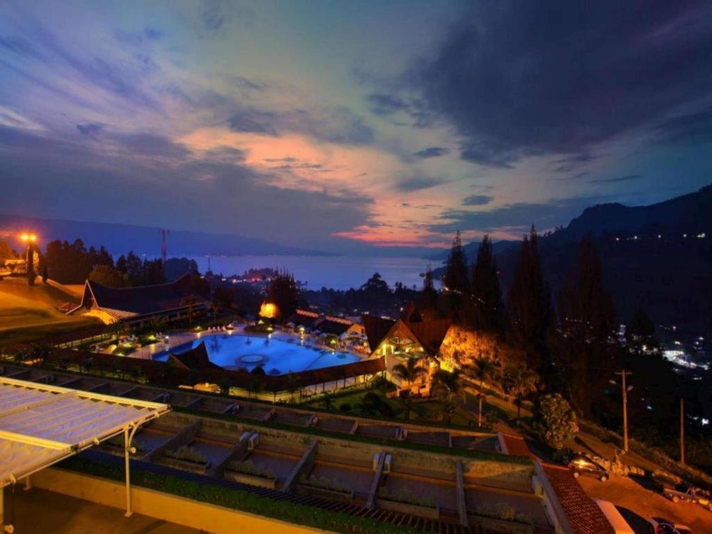 Hotel Niagara Parapat Exterior foto